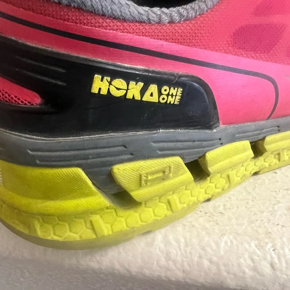 Hoka One‎ One Red Yellow Black Womens Running Shoe Size 10.5 - Picture 4 of 12